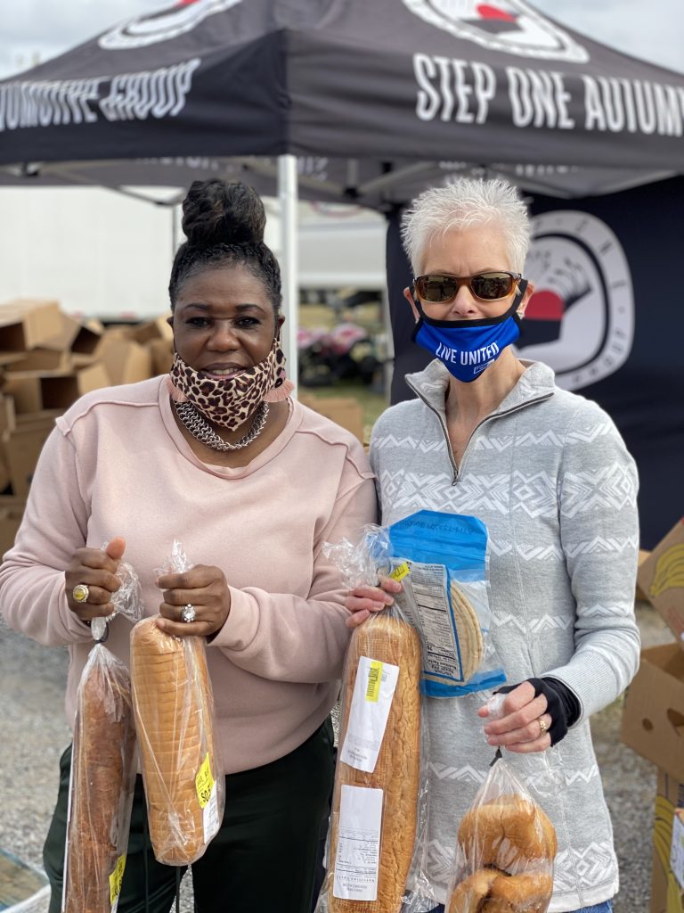 Volunteers at Food Distribution in Fort Walton Beach